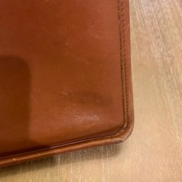 Vintage Coach Station Bag In British Tan - Picture 15 of 16